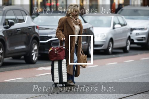 Amsterdam 8 december 2025
Tatjana Simic arriveert thuis met haar koffer