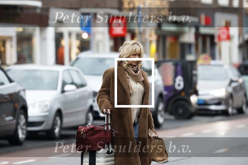 Amsterdam 8 december 2025
Tatjana Simic arriveert thuis met haar koffer