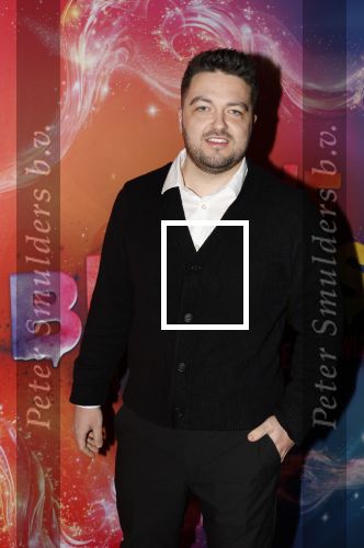 Amsterdam 7 december 2025
Premiere Juf Braaksel in Pathe Noord . Tomas Breemen ( Handigetips) met gezin