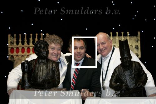 Kaatsheuvel 20 december 2004
Kerstborrel Princess in de efteling.
Aad Ouborg Cas Spijkers en Tonny Eyk met beelden
Peter Smulders bv