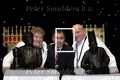 Kaatsheuvel 20 december 2004
Kerstborrel Princess in de efteling.
Aad Ouborg Cas Spijkers en Tonny Eyk met beelden
Peter Smulders bv