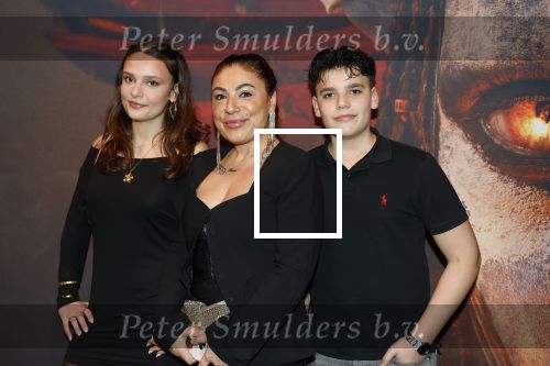 Hilversum 16 december 2025
Premiere Avatar in VUE in Hilversum. Yesim Candan met kinderen