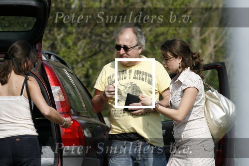Bergen aan zee 6 mei 2006
Youp van t Hek  met zijn dochter en vrouw Debbie Petter
Peter Smulders bv