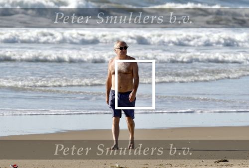 Bergen aan Zee 31 juli 2007
Youp van t Hek en zjn vrouw Debbie Petter op het strand.
Peter Smulders bv