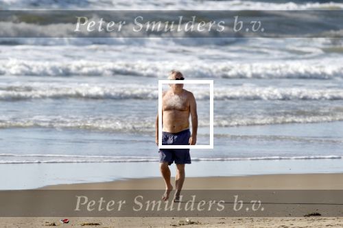 Bergen aan Zee 31 juli 2007
Youp van t Hek en zjn vrouw Debbie Petter op het strand.
Peter Smulders bv