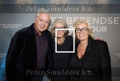 Bussum 8 december 2025
Premiere theatwershow Voor Altijd van Yves Berendse in t Spant. Yves Berendse  ouders en oma
