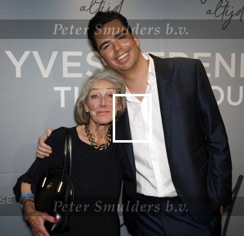 Bussum 8 december 2025
Premiere theatwershow Voor Altijd van Yves Berendse in t Spant. Yves Berendse met zijn oma
