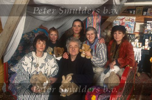 Den Ilp, 8 Januari 1997
Anton Heyboer met zijn zijn nieuwste bruid ( links van hem ) en zijn oude bruiden