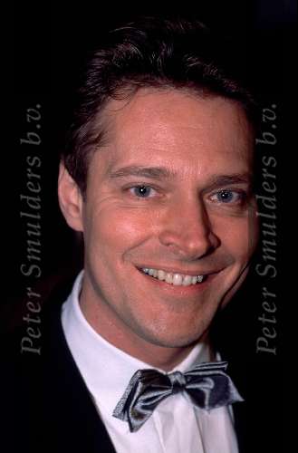 Albert Verlinde
22 December 1998