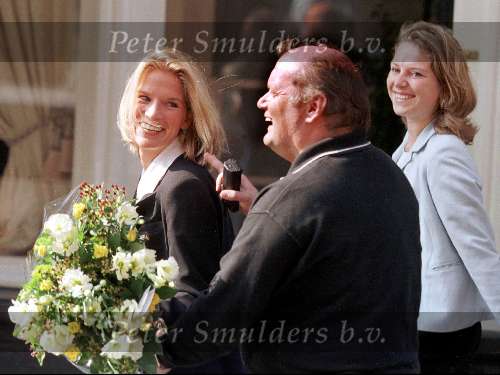 Ben Holthuis in aktie tijdens een intervieuw met Emily Bremers.
1999
