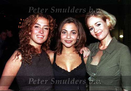 Rotterdam, 29 januari 1999
Filmdagen met op de foto v.l.n.r.: Katja Schuurman, Georigina Verbaan en Guusje Nederhorst.