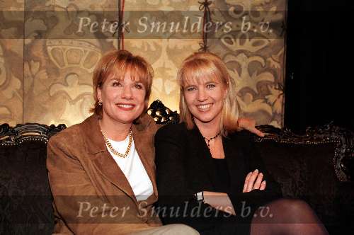 Amsterdam, 22 december 1998
Monique v d Ven  en Linda de Mol de beide hoofdrolspeelsters in de politieserie: SPANGEN