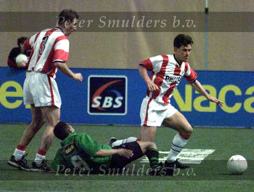 Eindhoven, 19 januari 2000
\\\