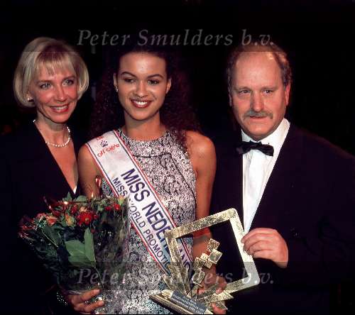 Henk Geels met zijn vrouw en Miss Nederland