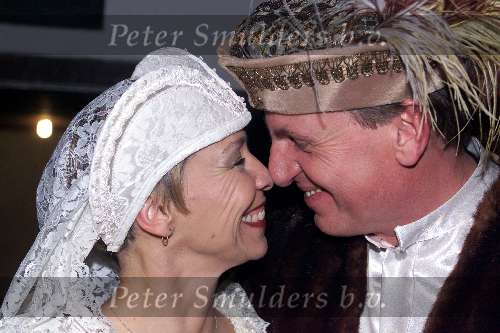 Henny Huisman : Trouwen na 25 jaar huwelijk voor de twee maal met echtgenote Lia in Kasteel Loevenstein in Zuilenchem