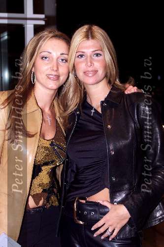 Amsterdam 15 september 2001
Modeshow Mart Visser in het Hilton.
Estelle Gullit met vriendin