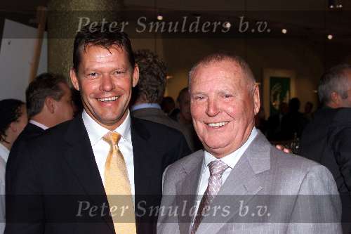 Eindhoven 9 september 2001
Gala van de Vrienden van de thuiszorg Eindhoven in de stadsschouwburg van Eindhoven.
Jan Louwers en Frank Arnesen
