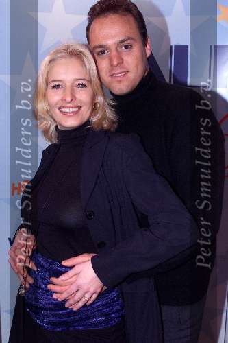 Rotterdam 22 januari 2001
Frans Bauer in AHOY met walk of Fame.
en zijn zwangere vriendin Mariska