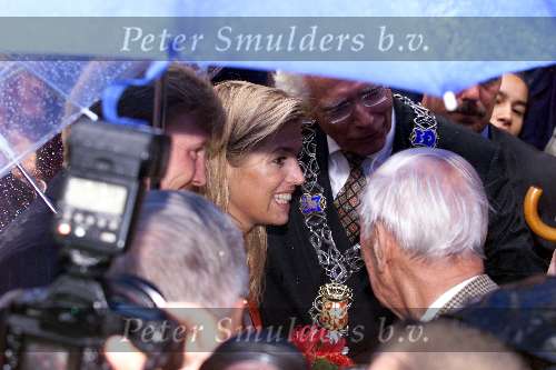 Noord Brabant 4 september 2001
Prins Willem Alexander en Maxima bezoeken Breda, Tilburg, Den Bosch en Eindhoven.
Burgemester Rein Welschen
Frits Philips Sr. met Prinses Maxima