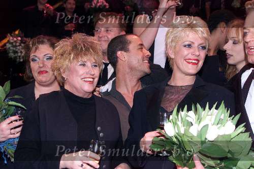 Amsterdam, 28 januari 2001 De laatste voorstelling van de musical CHICAGO
Simone Kleinsma en Jenny Arean