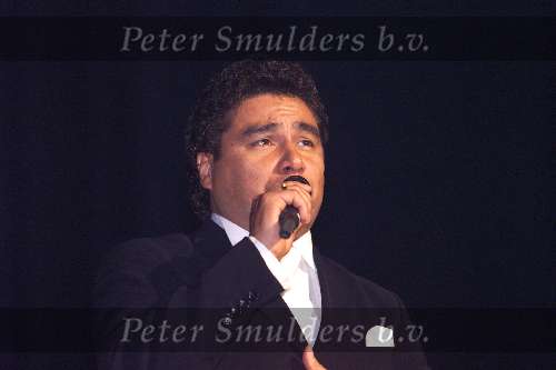 Eindhoven 9 september 2001
Gala van de Vrienden van de thuiszorg Eindhoven in de stadsschouwburg van Eindhoven.
Jorge Castro