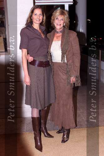 Amsterdam 15 september 2001
Modeshow Mart Visser in het Hilton.
Mariska Hulscher met Astrid Engels
