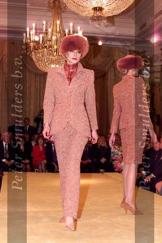 Amsterdam 10 september 2001
Modeshow van Frans Molenaar in het Amstel Hotel.