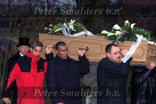 Begrafenis Rob v Wijk ( man van Alice Maywood )
5 januari 2001