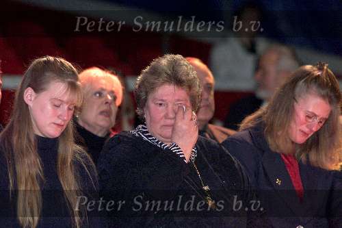 Hilversum 4 januari 2001
Begrafenis man Sjoukje Dijkstra.
Sjoukje Dijkstra met dochters