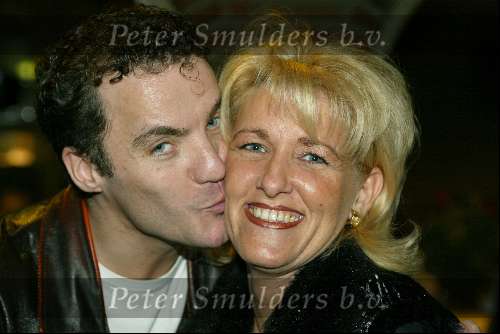 Berkel Enschot 13 januari 2002
Uiteiking cd Mickey2much .
John de Bever met vriendin