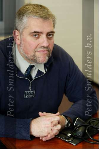 Dommelen 8 januari 2002
De belgische huisarts Luc Hendrikx heeft zijn praktijk in Dommelen (gemeente Valkenswaard)