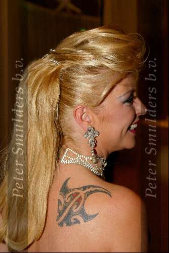 Amsterdam 21 december 2001
Uitreiking van de Rembrandt awards in de beurs van Berlage.
Manuele Kemp met tatoeage