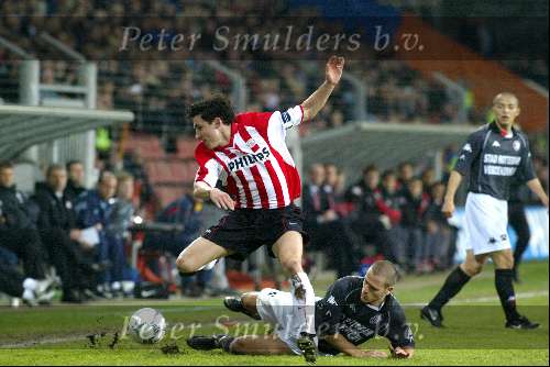 Eindhoven 30 januari 2002
PSV-Feyenoord voor de KNVB Beker
Mark v Bommel en patrick Pauwe