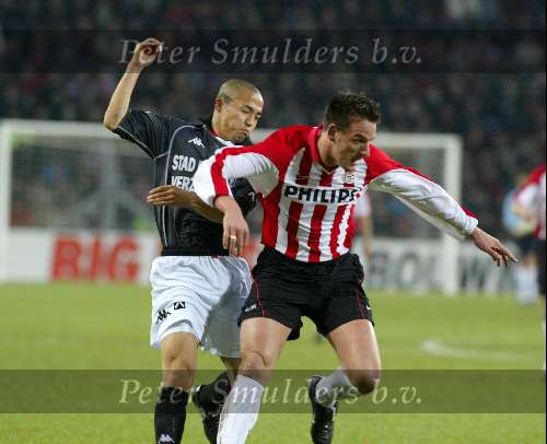 Eindhoven 30 januari 2002
PSV-Feyenoord voor de KNVB Beker
Jan Vennegoor of Hesselink en Ono