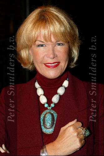 Amsterdam  1 janari 2002
Nieuwjaarsfeest Staatsloterijshow in de beurs van Berlage.
Sheila de Vries met man