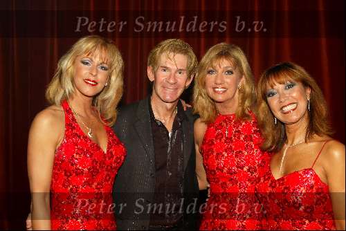 Amsterdam 1 januari 2003
Nieuwjaarsreceptie Staatsloterij in beurs v berlage.
Addy v d Krommenakker
Dutch Divas met Marga Bult Sjoukje Smit en Sandra Reemer