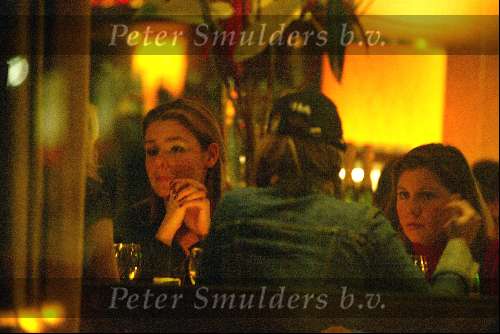 Amsterdam 30 januari 2003
Tanja Jess Guusje Nederhorst Josefine v Asdonk en Froukje de Both uit eten bij Bond in amsterdam