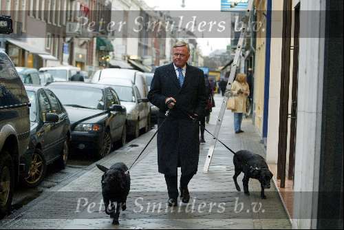 Amsterdam 30 januari 2003
Harry Mens met honden op de pc
