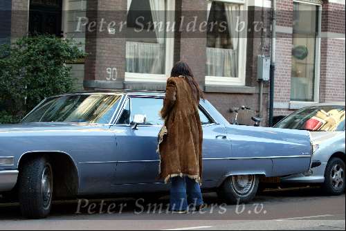 Amsterdam 24 januari 2003
Isa Hoes en Antonie Kamerling met  Cadillac uit 1967