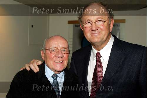 Den haag 30 januari 2003
Premiere Johnny Kraaykamp sr in schouwburg Den Haag.
Johnny Kraaykamp sr en Joop v d Ende