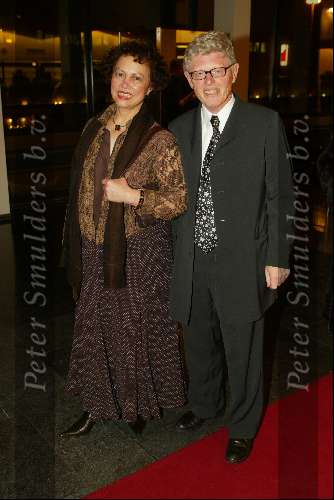 Tilburg 27 januari 2003
Premiere Nonsens in schouwburg Tilburg.
Joop Stokkermans met vrouw