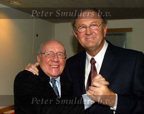Den haag 30 januari 2003
Premiere Johnny Kraaykamp sr in schouwburg Den Haag.
Johnny Kraaykamp sr en Joop v d Ende