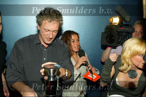 Amsterdam 18 januari 2003
BNN bijeenkomst i.v.m.  verkiezingen.
Bridget Maasland en Katja Schuurman met Thom de Graaf
