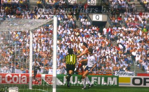 Duitsland 1988 Europees Kampioenschap voetbal
Nederland-Engeland, eindstand 3-1 door 3 doelpunten van
Marco v Basten
