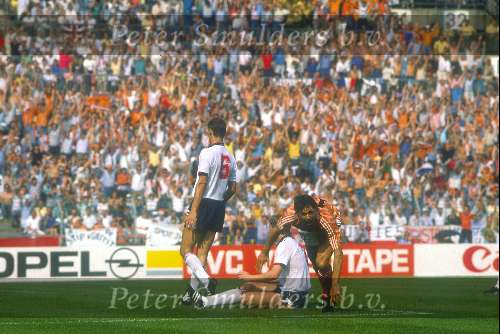 Duitsland 1988 Europees Kampioenschap voetbal
Nederland-Engeland, eindstand 3-1 door 3 doelpunten van
Marco v Basten