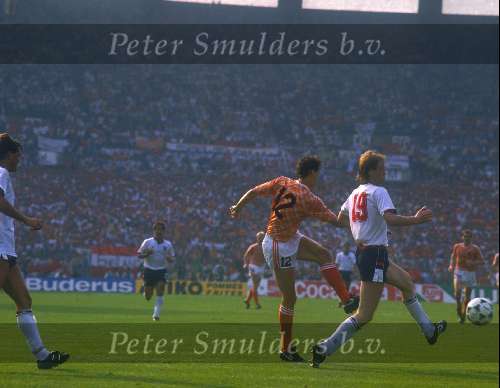 Duitsland 1988 Europees Kampioenschap voetbal
Nederland-Engeland, eindstand 3-1 door 3 doelpunten van
Marco v Basten
