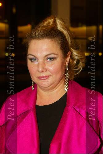 Tilburg 27 januari 2003
Premiere Nonsens in schouwburg Tilburg.
Maya vandenbroecke