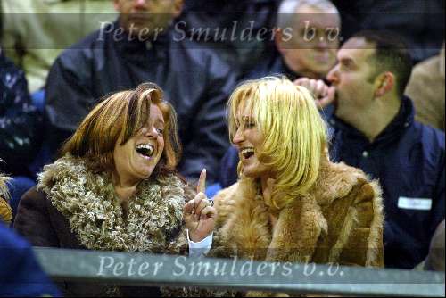 Volendam 29 januari 2003
Oud Ajax tegen oud Volendam. 
Monique Rijkaard en Natasja Froger
