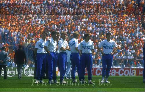 Europees Kampioenschap 1988 Duitsland
Nederlands elftal
Nederland-Ierland 1-0 18 Juni 1988
Arnold Muhren Joop Hiele Adri v Tiggelen Wim Kieft Marco v Basten Johnny Bosman