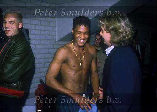 Patrick Kluivert in gesprek met Hans Kraaij Jr.